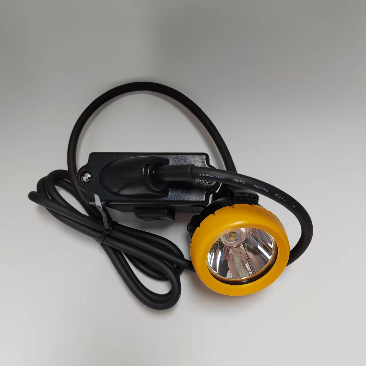 Explosion Proof Coal Miner Helmet Lamp 10000LUX 7.8ah IP68 Mining Cap Lamp