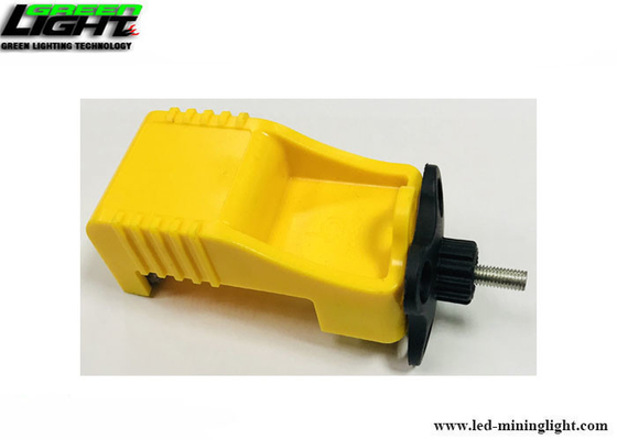 MCB 8.6mm Keyhole Nylon PA Circuit Breaker Lockout