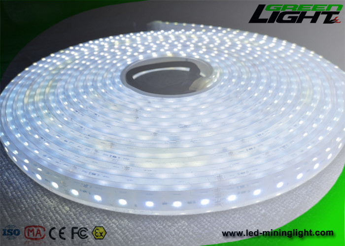 Cree Chip LED Flexible Strip Lights High Lumen Sillicone Material Voltage / Temp Control